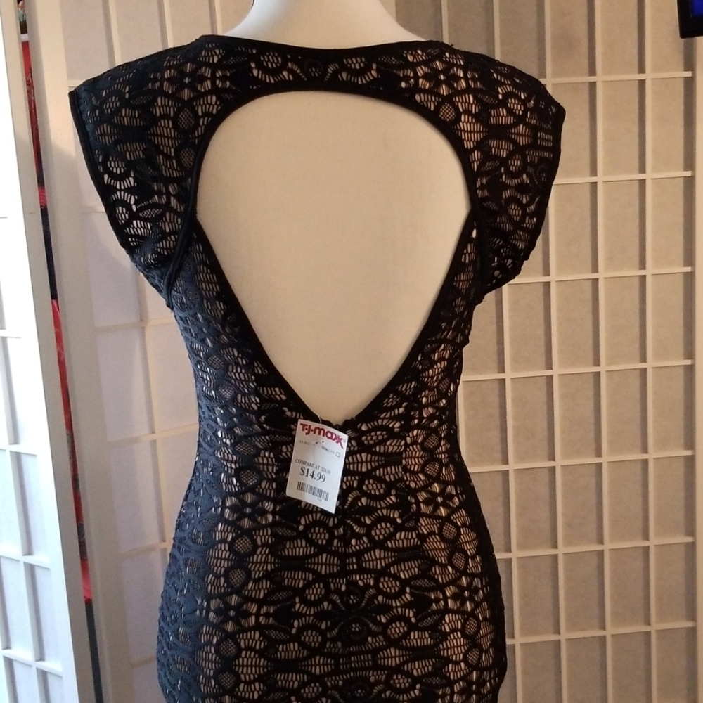 NWT😍DRESS - Picture 3 of 5